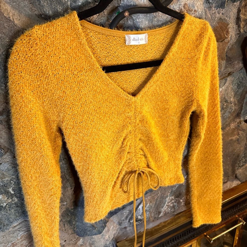 Women’s small yellow sweater by Altar’d. 💛 - Picture 2 of 12